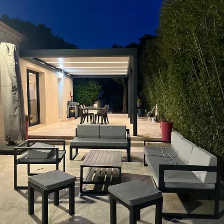 Gia Villa Alès